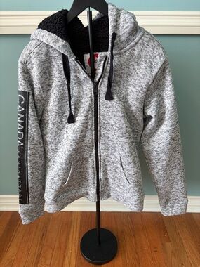 Canada Weathergear Women's Heather Gray Sherpa-Lined Hoodie